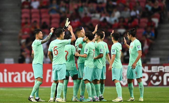 战火连天,球员们全力以赴,誓取胜利的简单介绍 战火连天,球员们全力以赴,誓取胜利的简单介绍