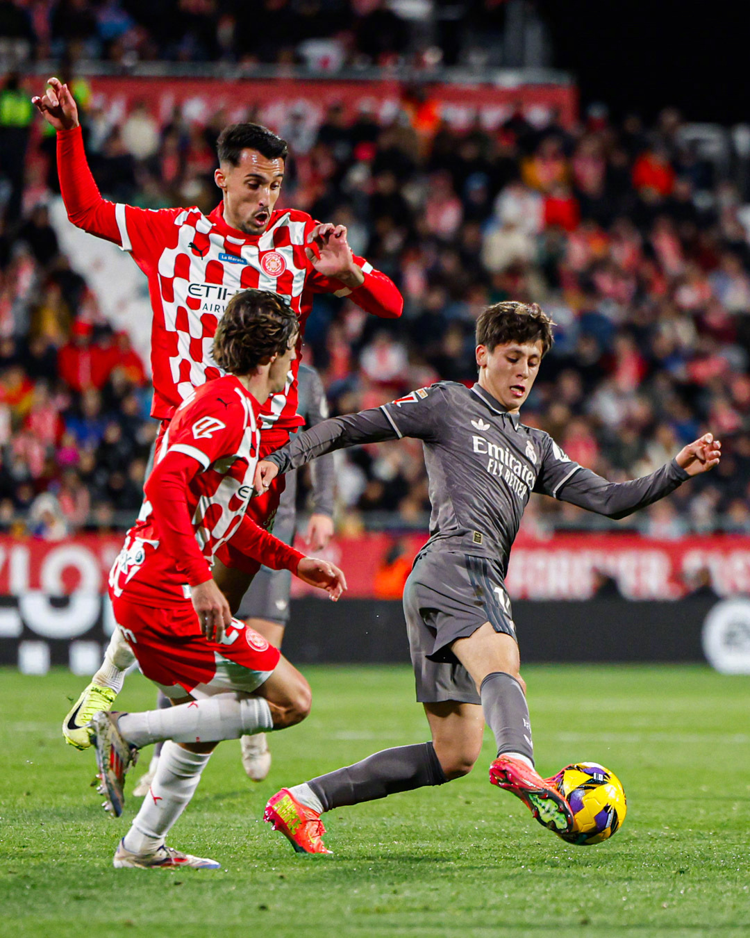 皇马客场告负,卢卡斯再次挥手示意? 皇马客场告负,卢卡斯再次挥手示意?