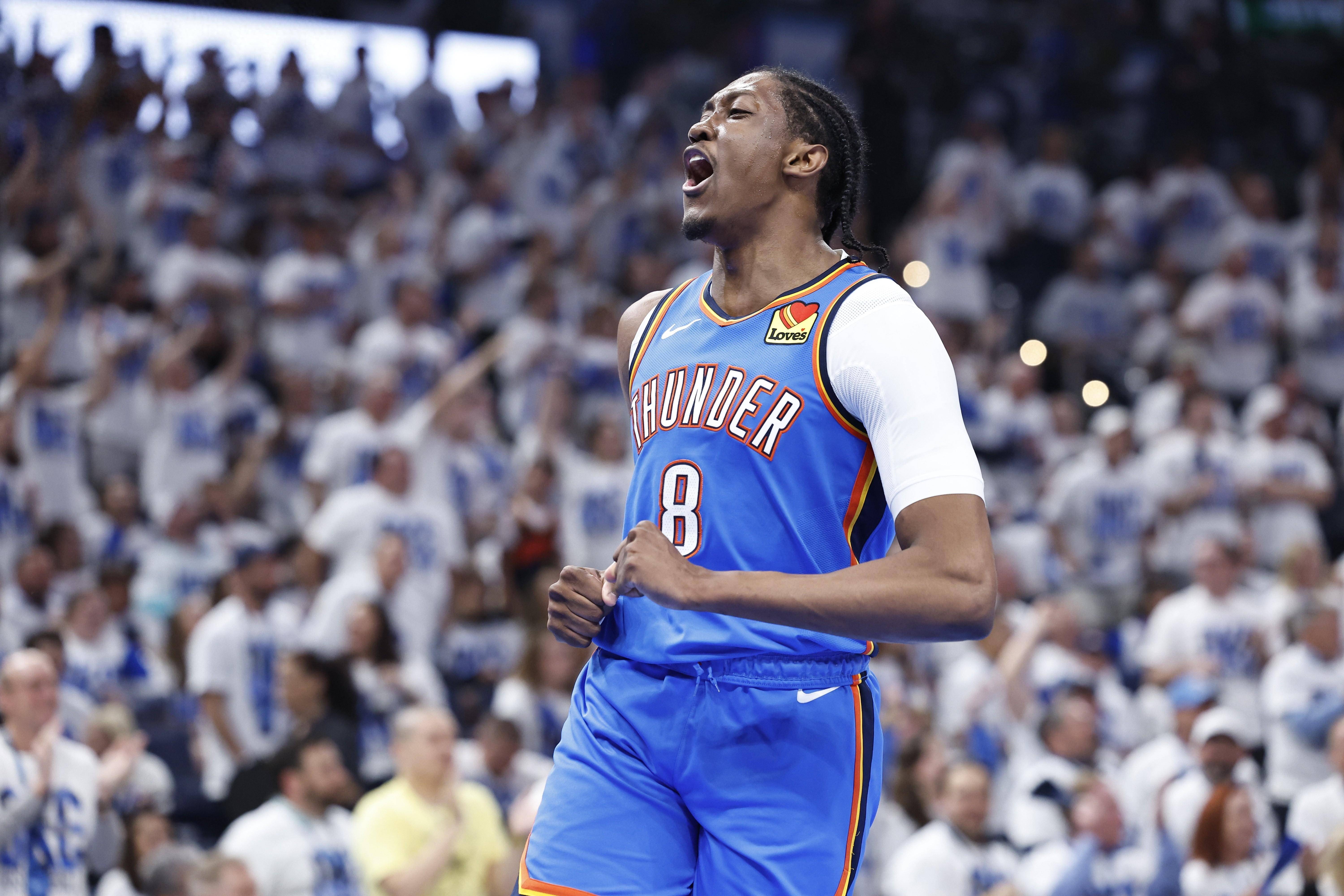 关于大连海盗横扫沈阳雷霆，积分榜上升至前四的信息