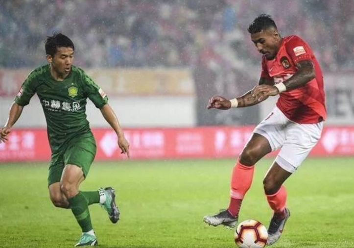 包含恒大富力大战一触即发,双方实力对比的词条 包含恒大富力大战一触即发,双方实力对比的词条