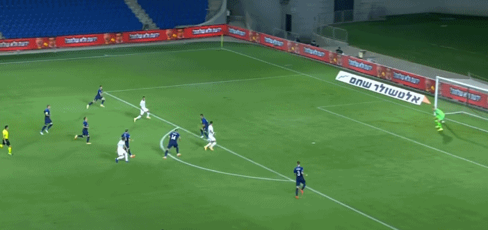 斯洛伐克队错失良机,小组前景渺茫 斯洛伐克队错失良机,小组前景渺茫