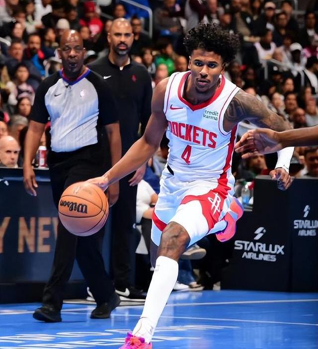 火箭队在主场战胜太阳，进入连败