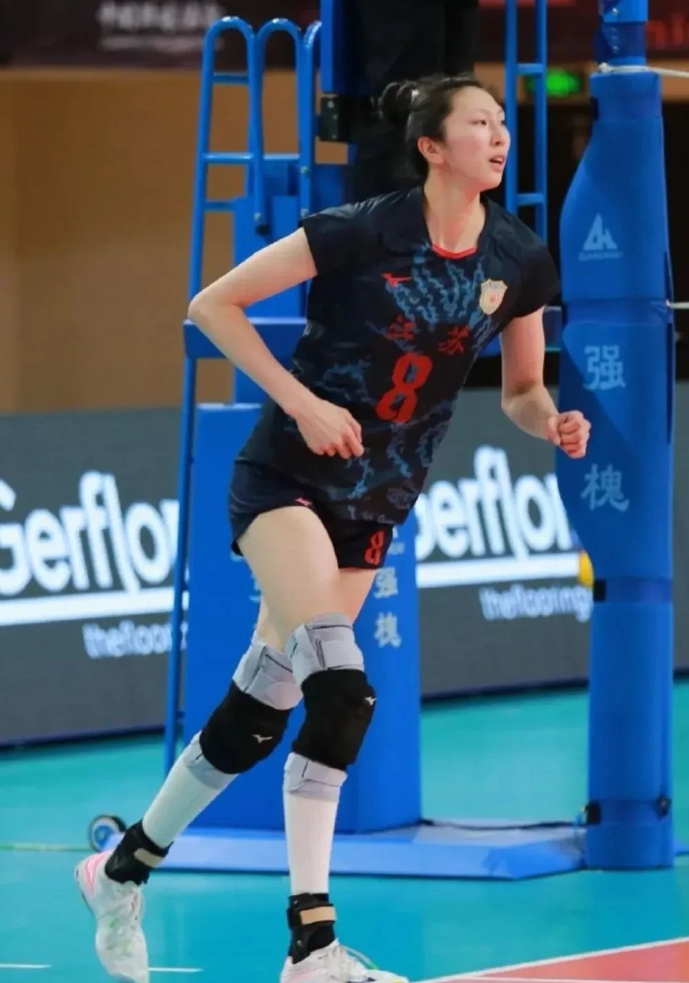 连胜终结!美国队排球赛事中意外遭遇淘汰 连胜终结!美国队排球赛事中意外遭遇淘汰