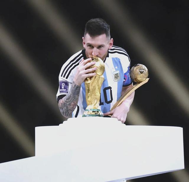 关于半决赛巅峰对决!梅西能否带领球队刷新纪录?的信息 关于半决赛巅峰对决!梅西能否带领球队刷新纪录?的信息