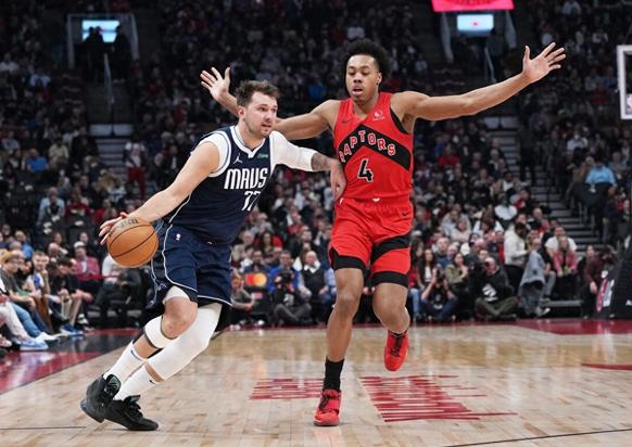 东契奇惊艳全场，猛龙助攻爆棚，迎来胜利逆转取胜！