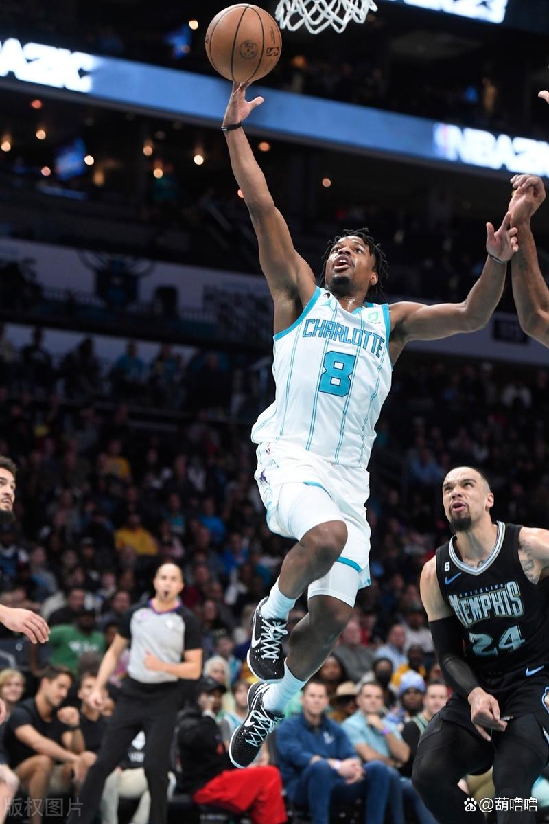 黄蜂狂砍绝杀战胜分，引发争议迎来新赛季高光！