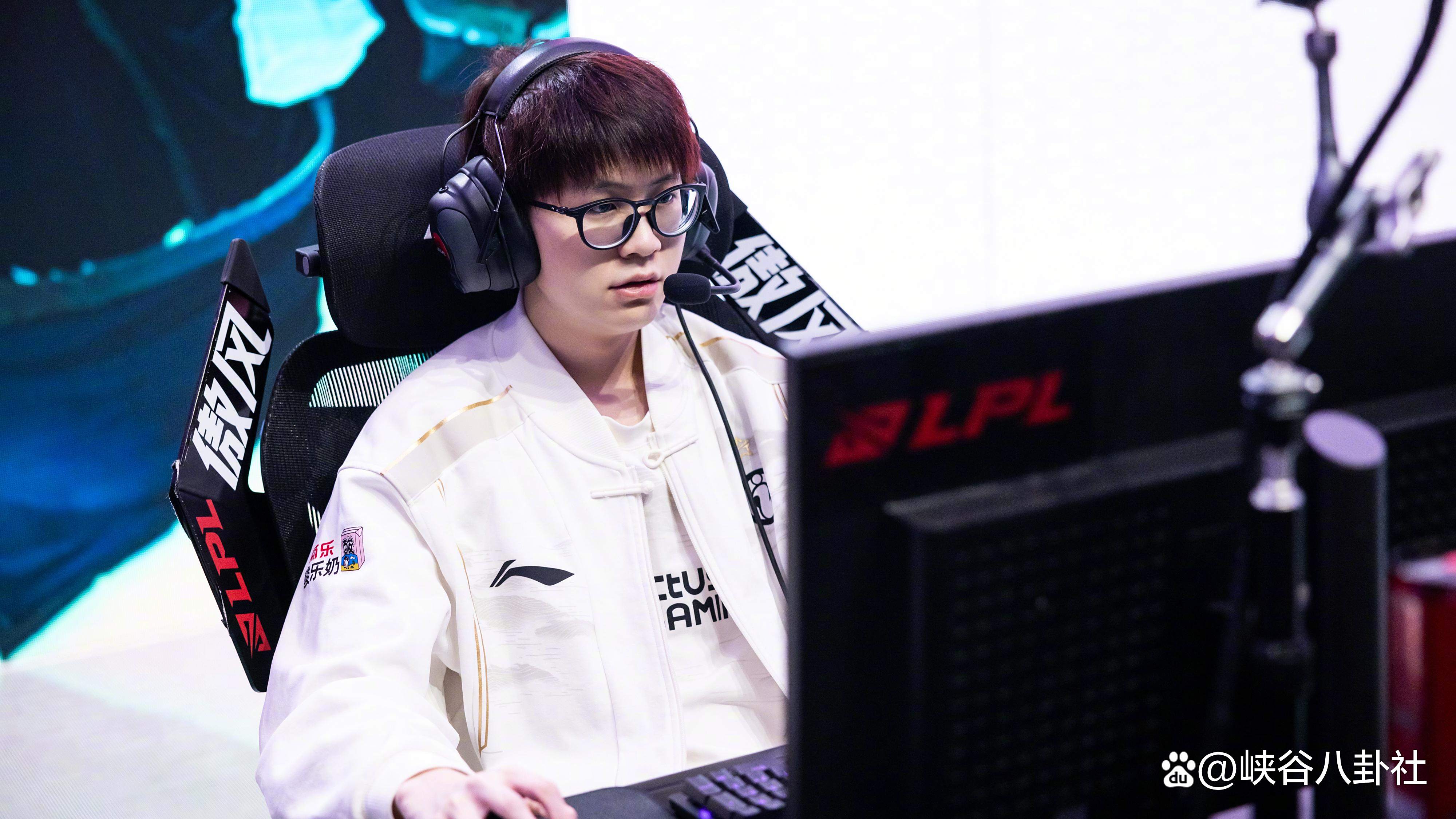 Rookie新星比赛局势复杂表现突出，SKT前途光明！