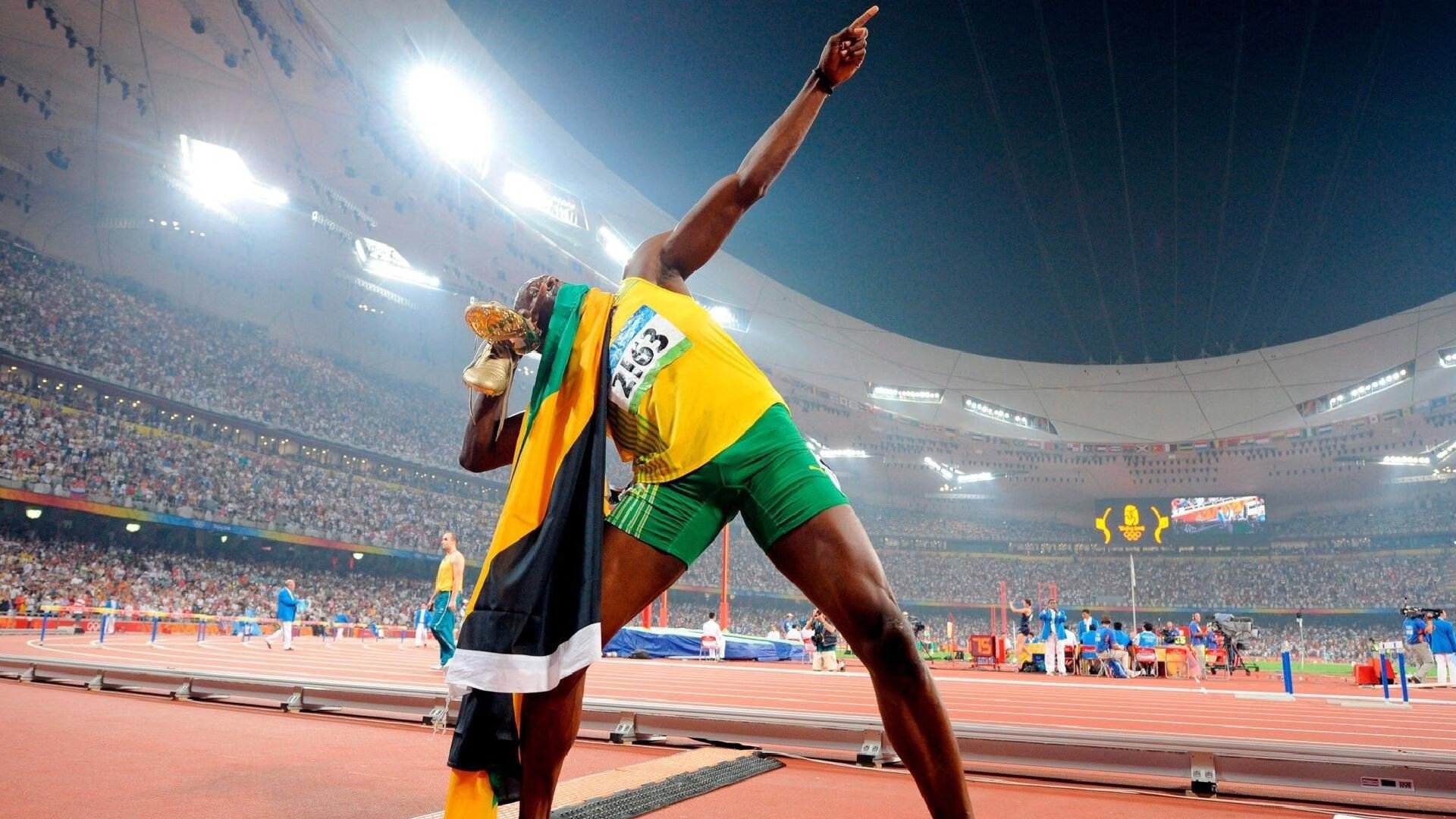 “TheShy赛事官方发布败北新规,拜仁争议不断!”